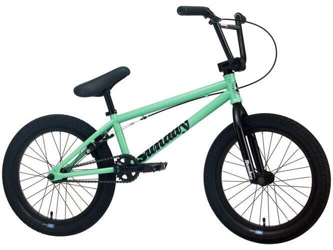 Sunday Primer 18" 2022